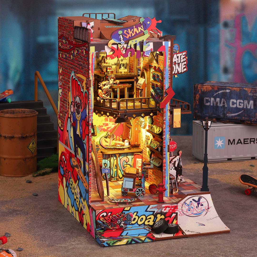 Street Culture - Book Nook Kit - NookFan