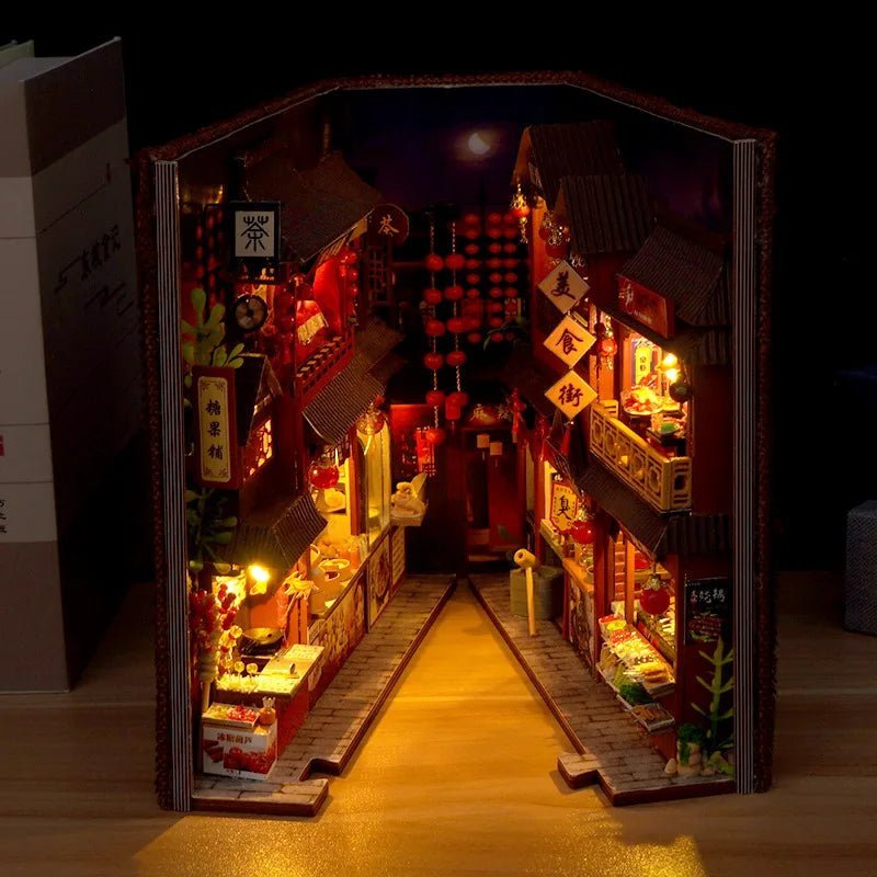 Chinatown - Book Nook Kit - NookFan