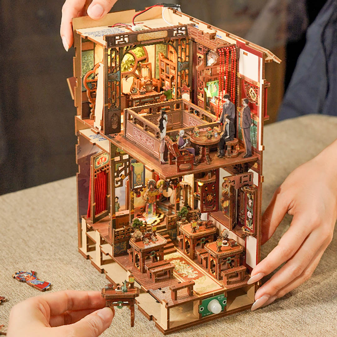 Crescent Moon Restaurant - Luxury DIY Book Nook Kit