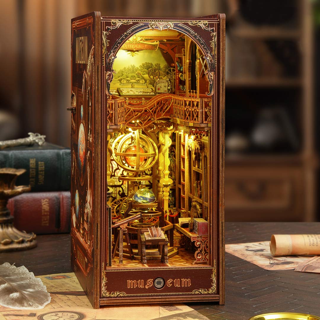 Century Museum - DIY Book Nook Kit - NookFan