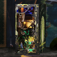 Alice's Rabbit Hole - Book Nook Kit - NookFan