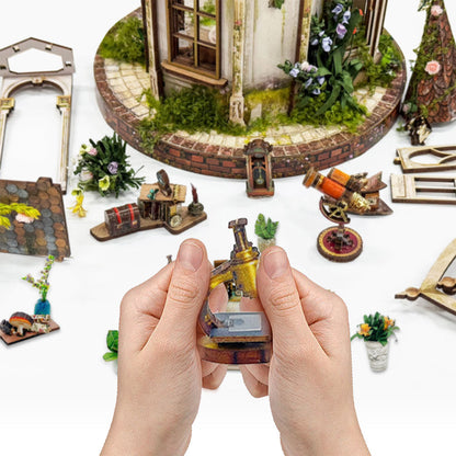 Dreamland Floral Studio - Miniature World Kit
