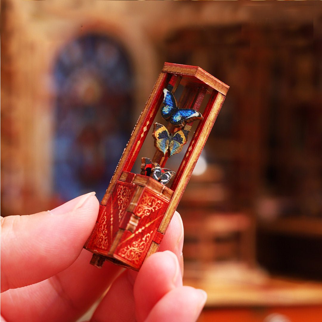 Century Museum - DIY Book Nook Kit - NookFan