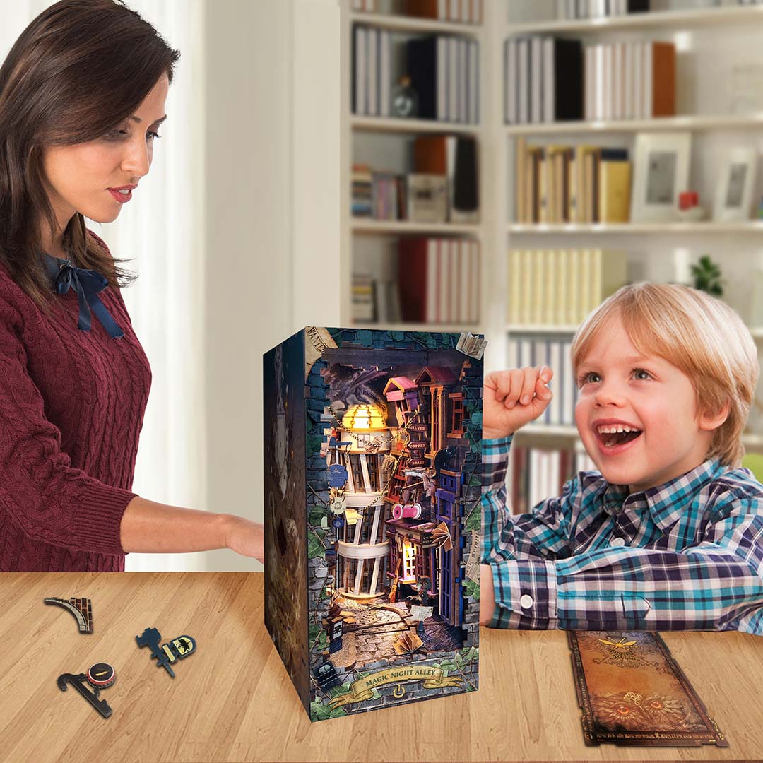 Magic Night Alley - DIY Book Nook Kit