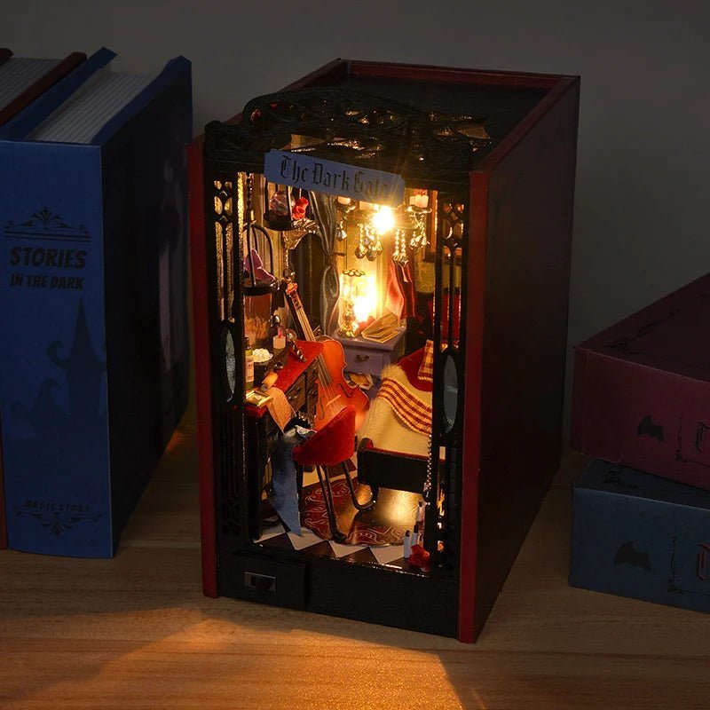 Vampire's Lair - DIY Book Nook Kit - NookFan