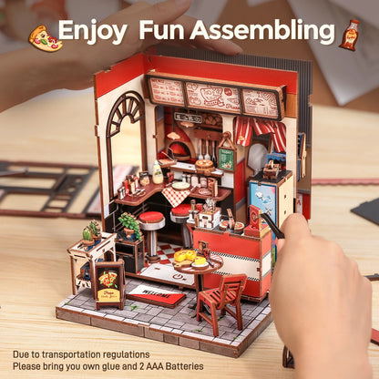 Uncle Joe's Pizzeria - DIY Book Nook Kit - TryNooki