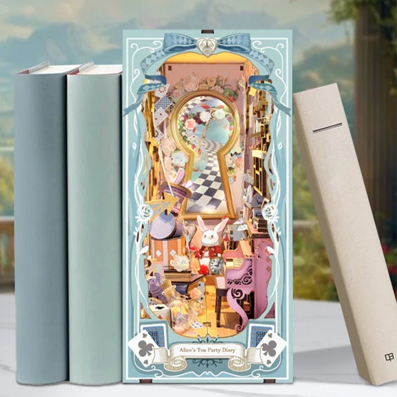 Alice's Wonderland Book Nook - TryNooki