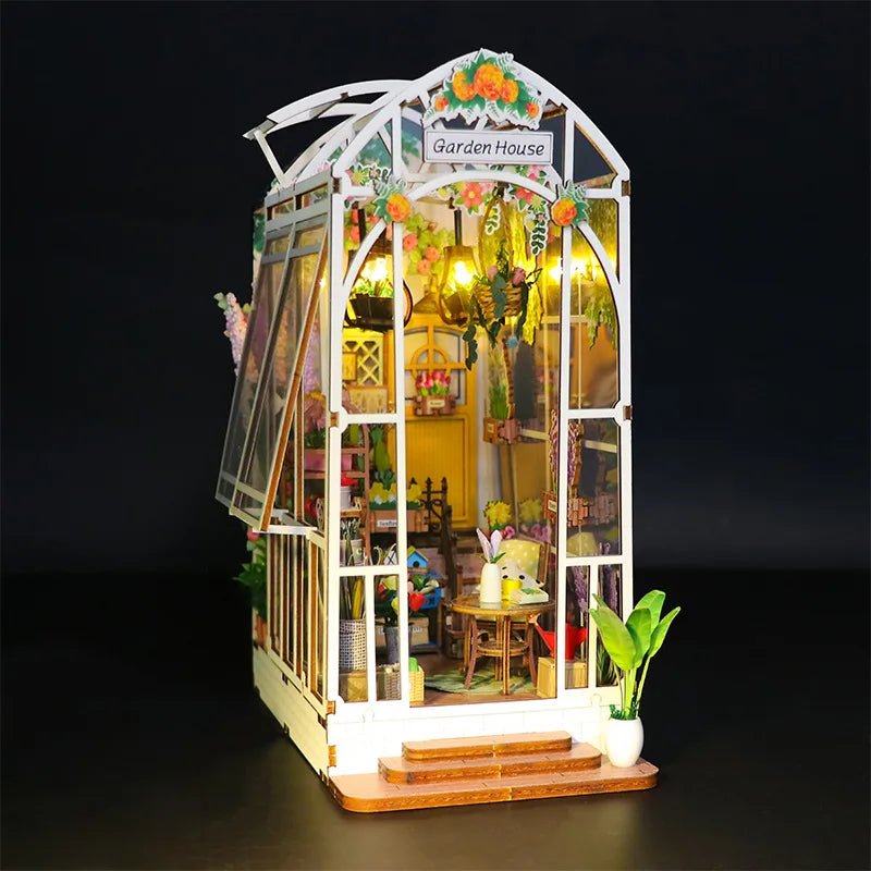 Garden House - Book Nook Kit - TryNooki