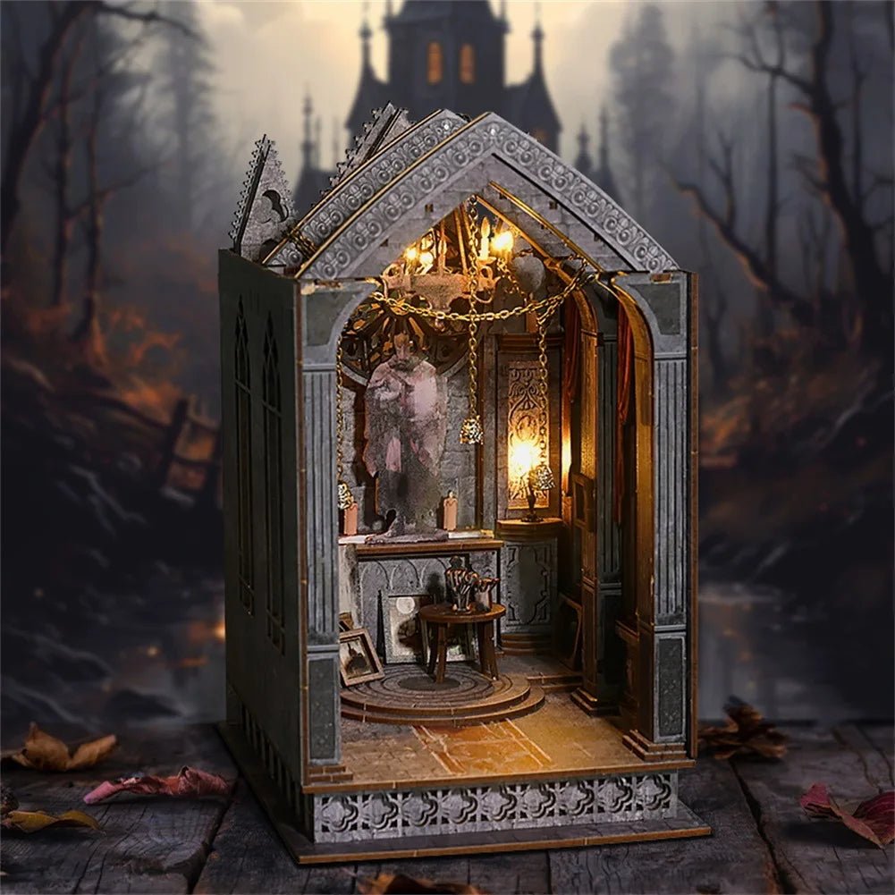 Warrior's Wing - Book Nook Kit - TryNooki