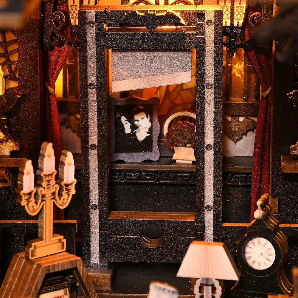 Dark Family Book Nook Kit - TryNooki