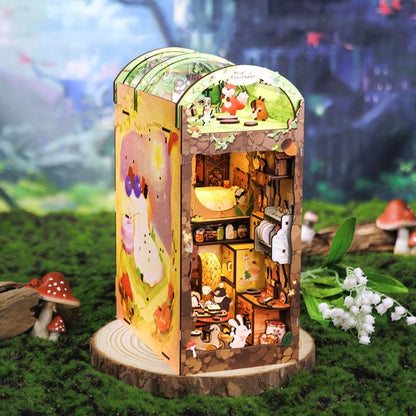 Mole's Apartment - DIY Book Nook Kit - TryNooki