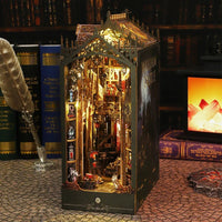William Castle Book Nook - NookFan