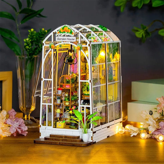Garden House - Book Nook Kit - TryNooki