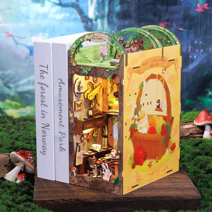 Mole's Apartment - DIY Book Nook Kit - TryNooki